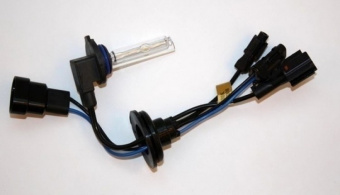 Лампа ксеноновая MAXLUX (HB3-9005 6000K) уценка гарантия 14 дней